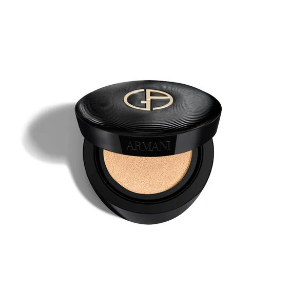 Giorgio Armani 訂製奢潤緞光氣墊粉餅,共5色,NTDD3,100