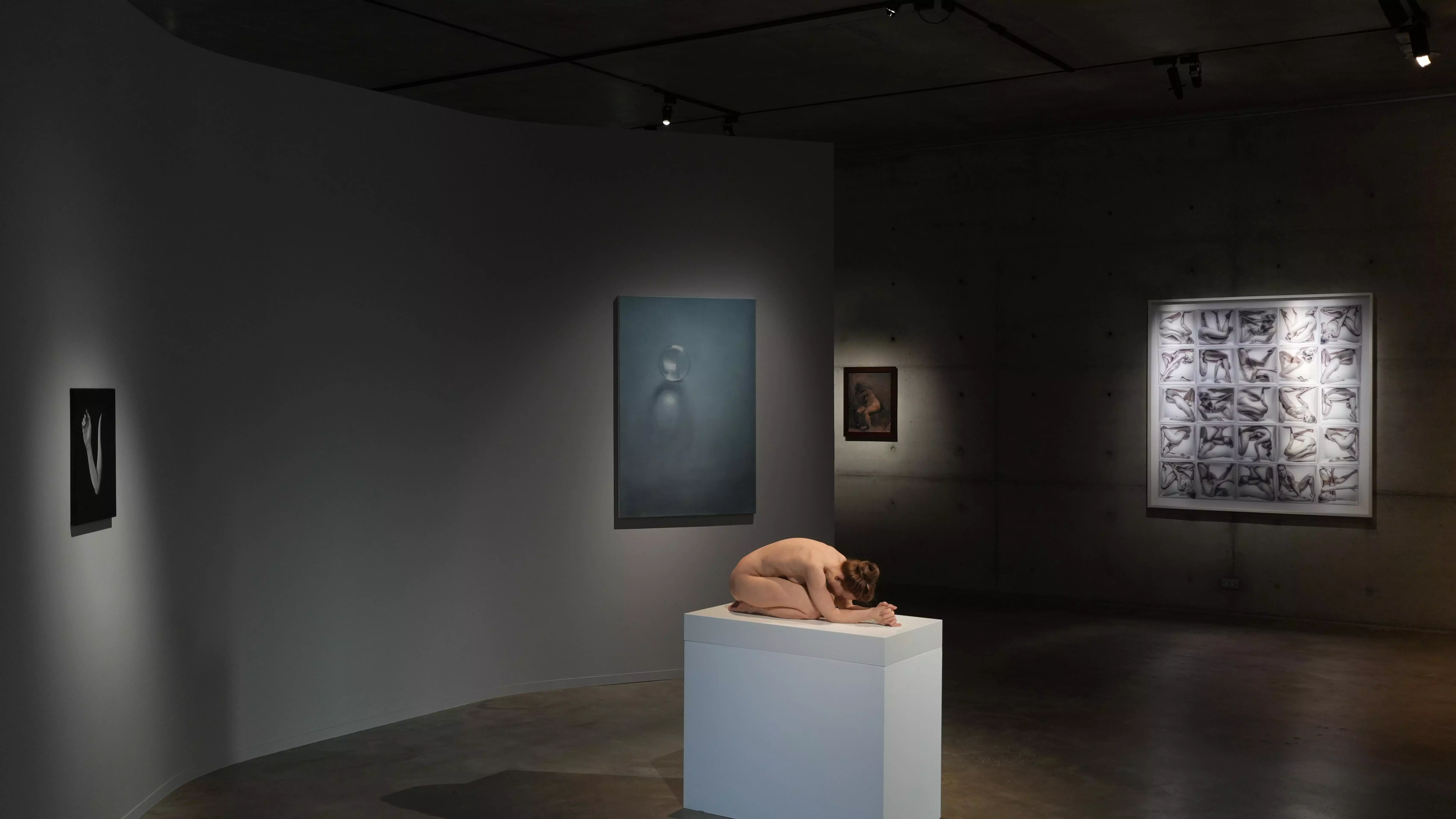 毓繡美術館 我們走了十年_一樓展場