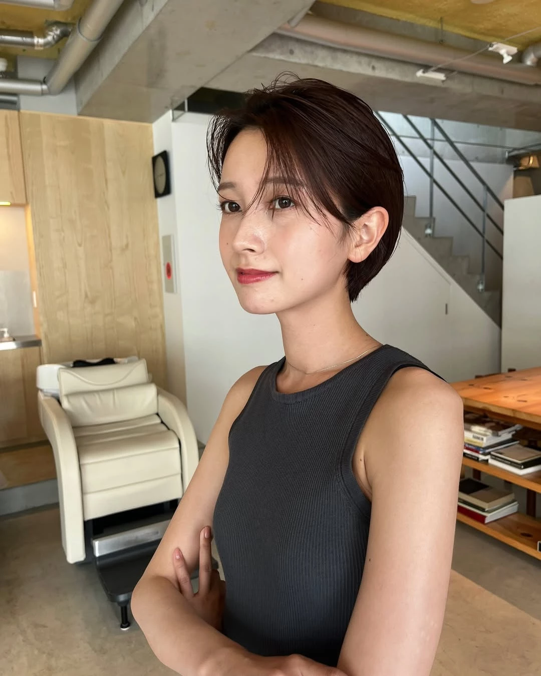 塞耳後短髮推薦6：中分日系短髮