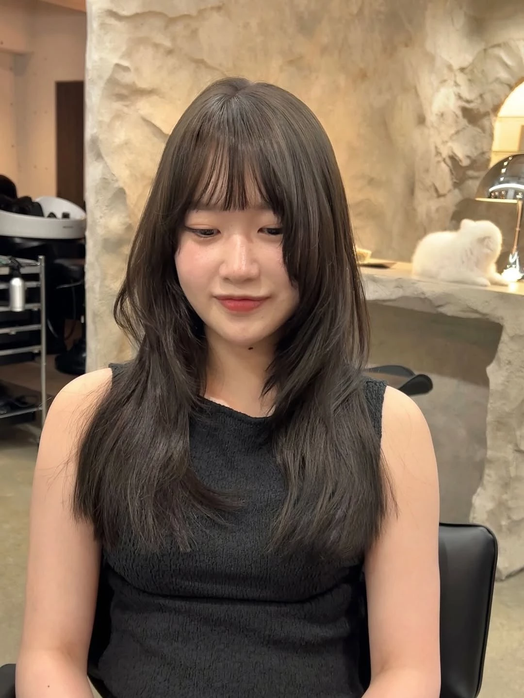 減齡層次剪中長髮推薦5:韓系氣墊燙