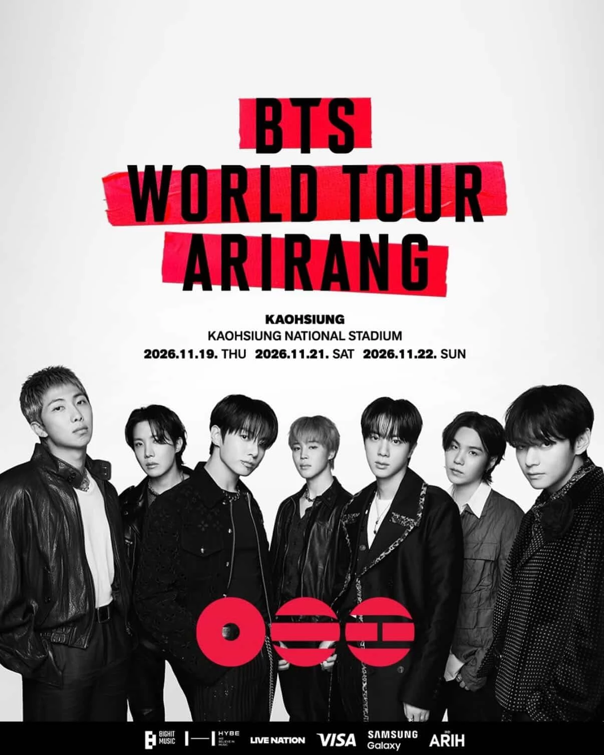 為了歡慶正式公布《BTS WORLD TOUR 'ARIRANG' IN KAOHSIUNG》主辦單位 Live Nation 特別於信義區 ATT 4 Fun 與台北 101 交接口打造高達 300 x 300 公分的方形巨型 LED 裝置及 3D LOGO，將演唱會氣氛率先帶進街頭熱區！