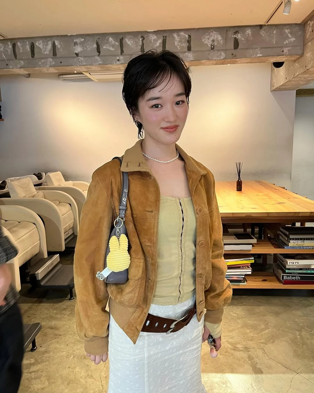 減齡中分短髮推薦10:層次狼尾剪