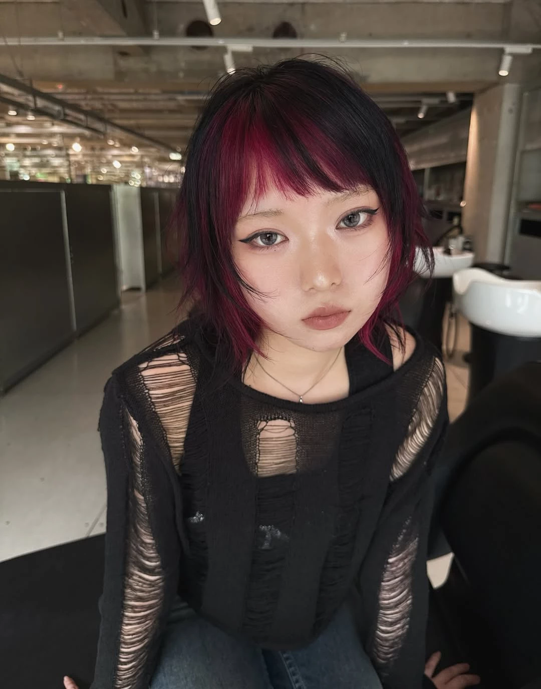 紅色頭髮造型推薦10：魚尾剪線條染