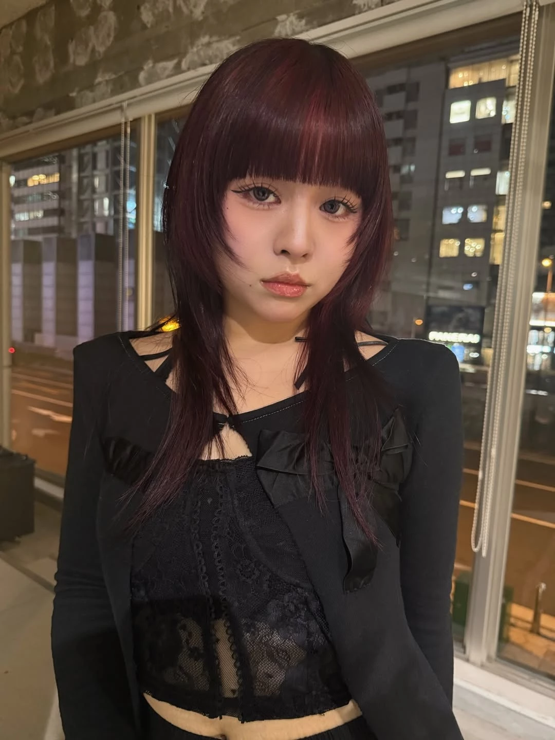 紅色頭髮造型推薦15：狼尾剪光線染