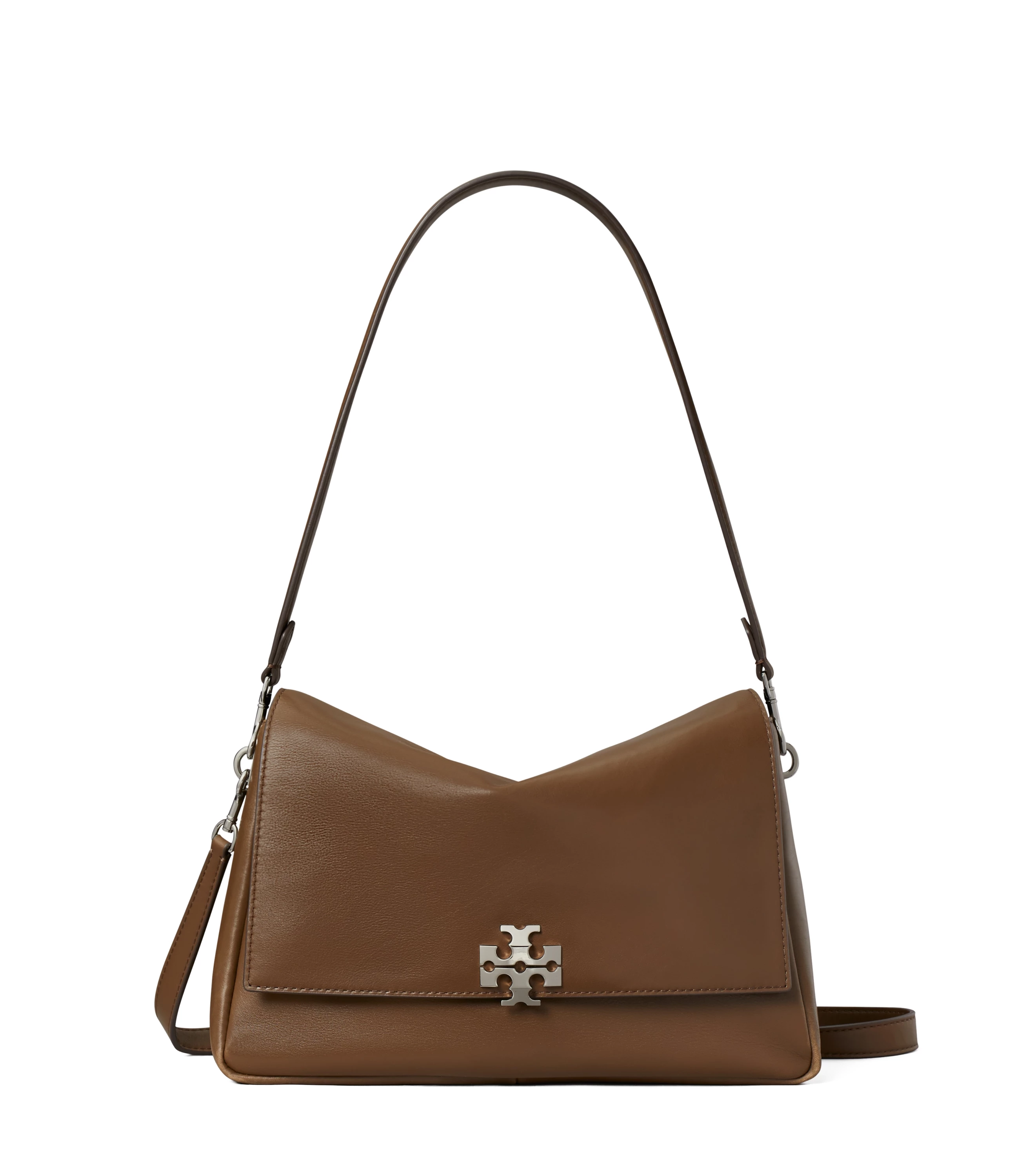 Charlie系列會成為Tory Burch 2026春夏的話題焦點,不只是因為包型實用,更因為宋雨琦在形象影片中的多次上身,讓這顆包迅速被記住。整體設計延續品牌一貫擅長的俐落輪廓,沒有過度繁複的裝飾,卻靠著線條、容量與背上身的比例,剛好踩在實用與時髦之間,,是兩萬元左右很容易讓人心動的一款。(價格:NTD21,500)
