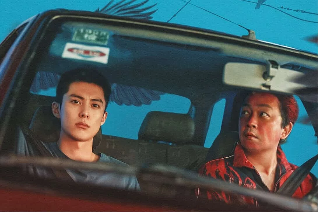 由潘粵明、王鶴棣、任敏主演的《黑夜告白》，同時具備驚悚、犯罪、懸疑推理風格，故事從 1997 年元龍里一宗離奇「父女電梯失蹤案」展開，兩位刑警 18 年來始終放不下這樁未解懸案，直到新線索出現後，才有機會重新逼近真相。