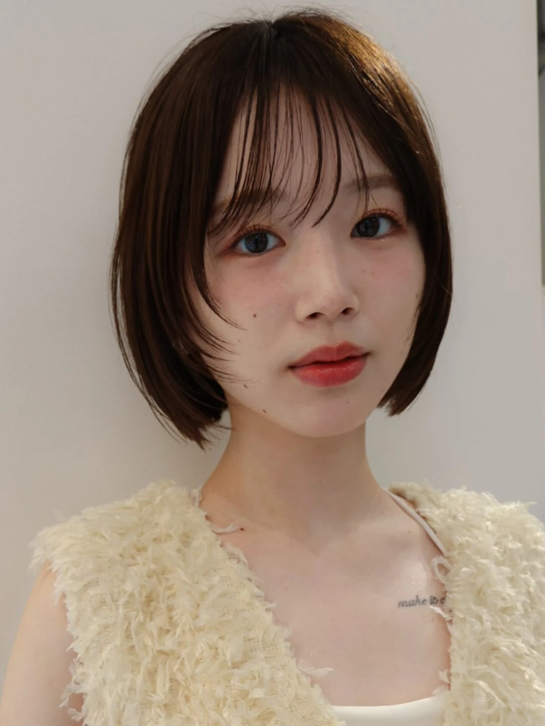 側分瀏海短髮推薦1：鬚鬚瀏海迷你鮑伯