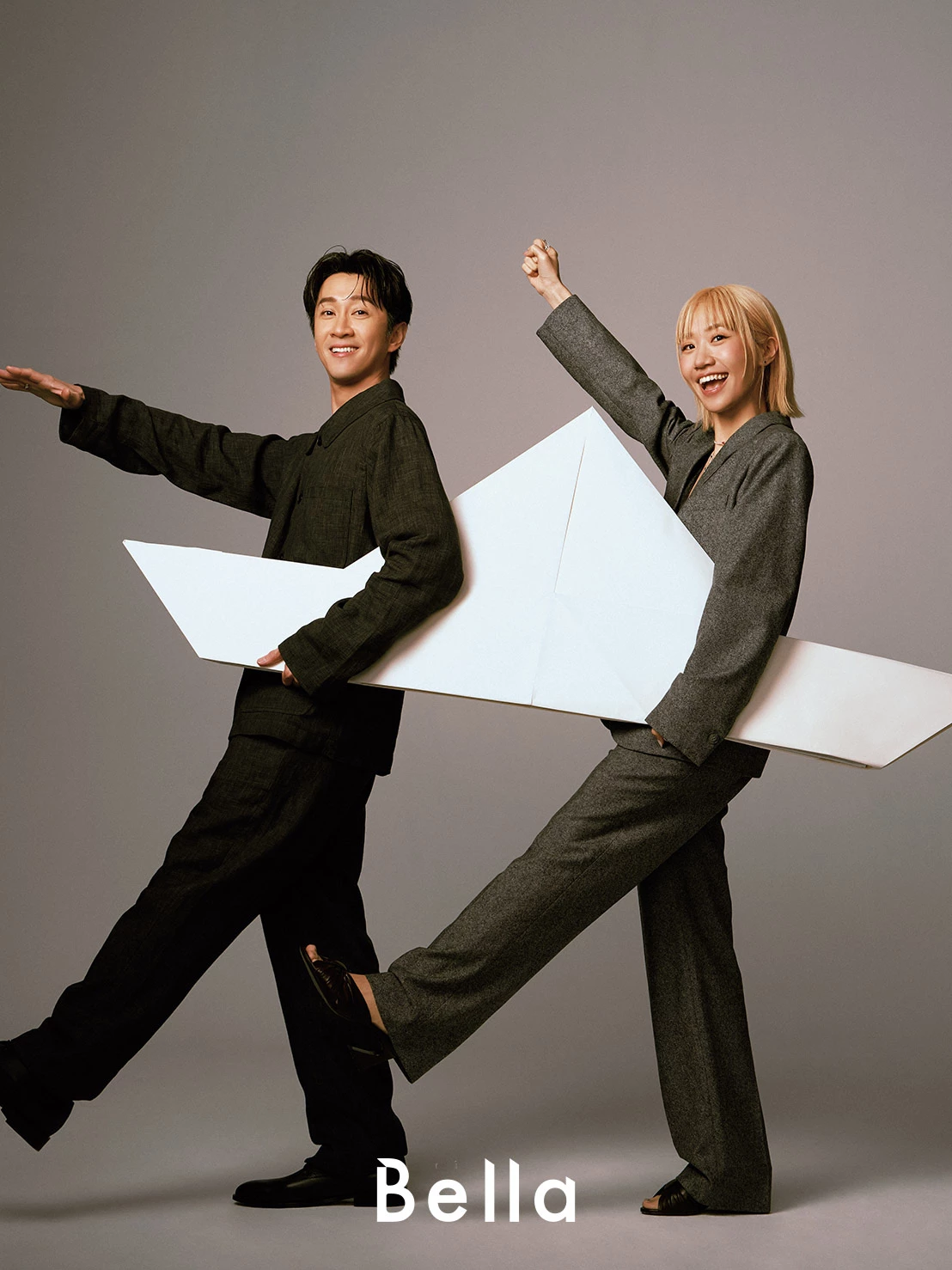 陳漢典從小就是電視兒童,將費玉清視為人生偶像,透過模仿小哥,讓他開始愛上表演。大學時恰巧碰上綜藝節目《全民大悶鍋》的徵選,能唱能跳更能模仿的他使出渾身解數,最終拿下冠軍獲得一年節目經紀約。