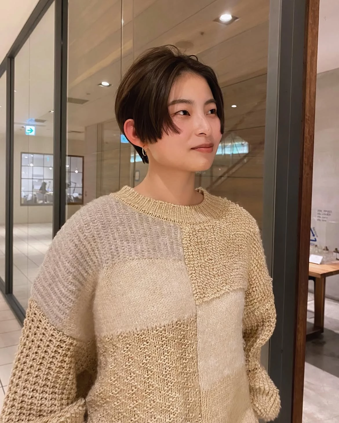 公主切短髮推薦3：中分日系短髮