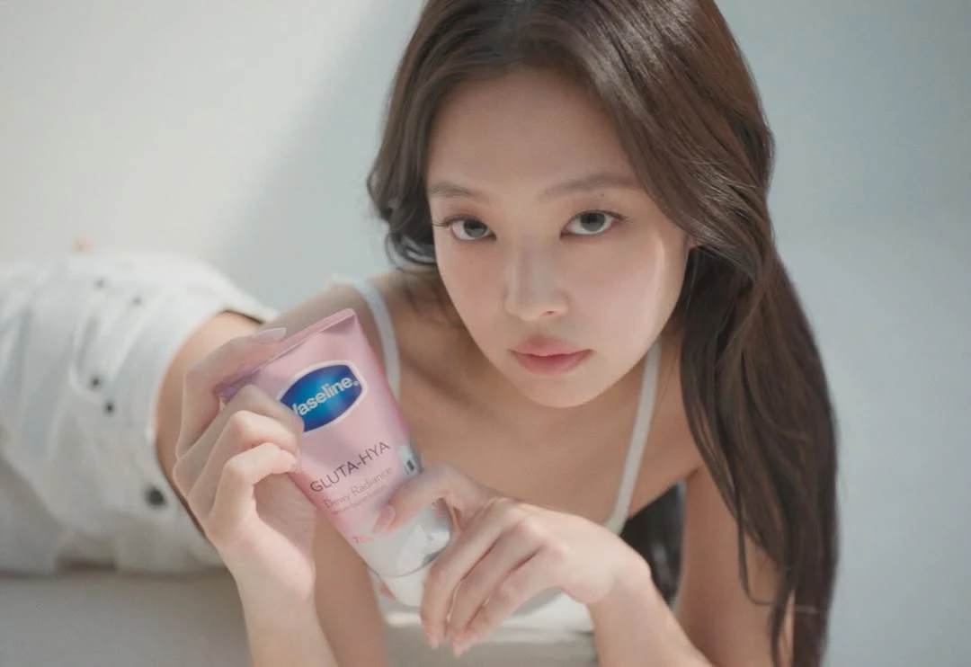 凡士林全球第一位代言人是Jennie