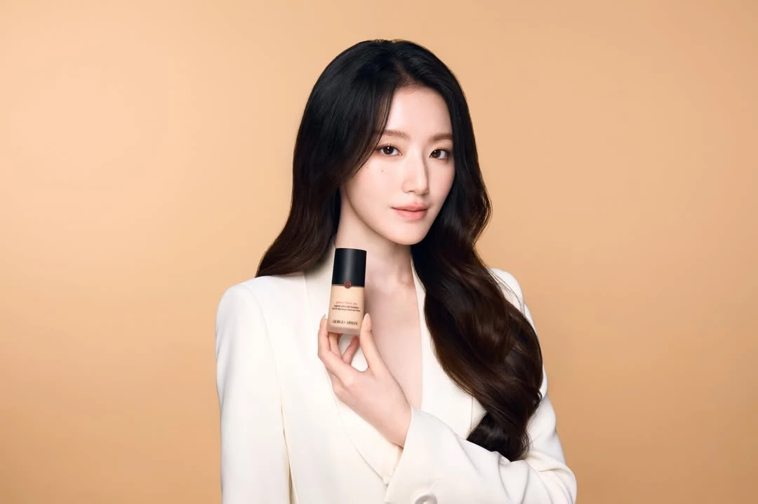 舒華晉升 Giorgio Armani 台灣區水慕斯底妝大使