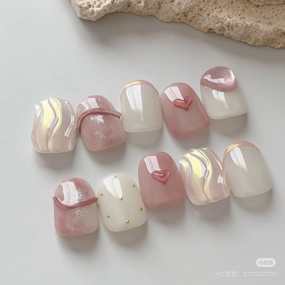 粉色貓眼光療美甲5:立體琉光玻璃珠