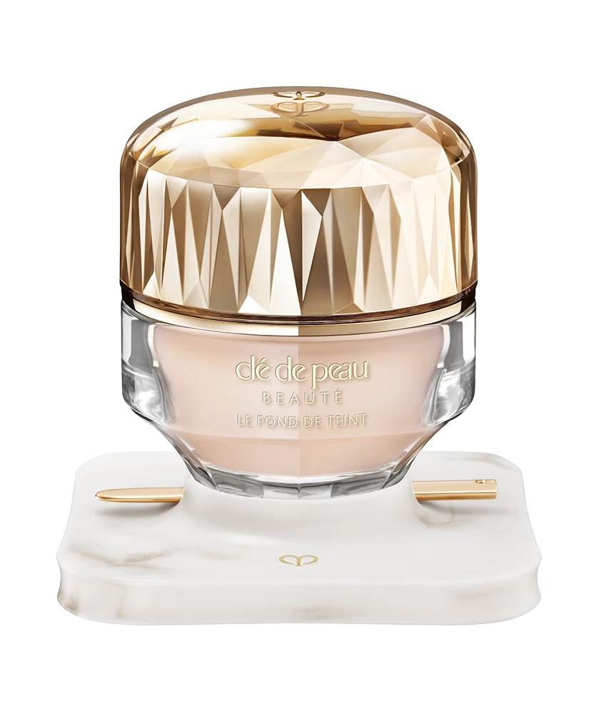 Clé de Peau Beauté肌膚之鑰 精質光采粉底乳霜，NTD9,800