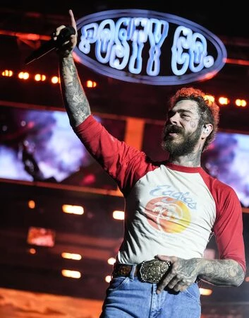 2023 年，Post Malone 帶著他的巡迴演唱會「Post Malone : If Y’all Weren’t Here, I’d Be Crying Tour in Taipei」首度登台，吸引超過 18,000 名樂迷朝聖，直接掀翻南港展覽館。