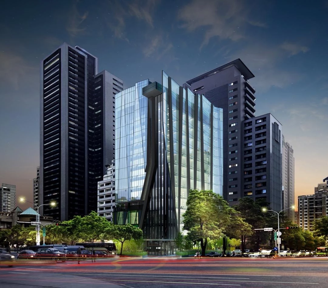 坐落於台中新市政公園旁，位於市政北一路與惠中路一段交會處，將迎來全新飯店地標「天成丰閣－樂捷」。全館規劃 155 間客房，以「解構、設計與再創造」為主題理念打造，預計今年開幕。天成飯店集團（Cosmos Hotels & Resorts）成立於 1979 年，以台北天成大飯店為起點，發展為擁有 18 個品牌、14 間據點的全方位飯店集團，長年穩居台灣全年住房率前三名。