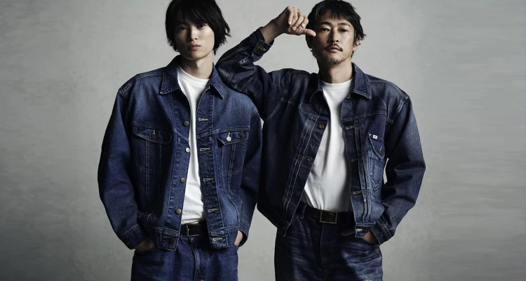 日系裏原宿的精神領袖與新勢力，此刻於藍色布料上交會！經典丹寧巨擘Lee，於今年特別迎來別具意義的「101」牛仔系列週年啦！為此里程碑時刻，特以「Past & Future」（過去與未來）為核心，發表全新「101」限量系列，更促成了潮流圈最重磅的視覺盛宴—集90年代日劇男神、潮流指標於一身的傳奇影星窪塚洋介，與其芳齡才22歲的兒子窪塚愛流，共同聯袂出鏡最新廣告。這場父子同框，可不只是顏值的神級複製，更是時尚靈魂的接力與對話。