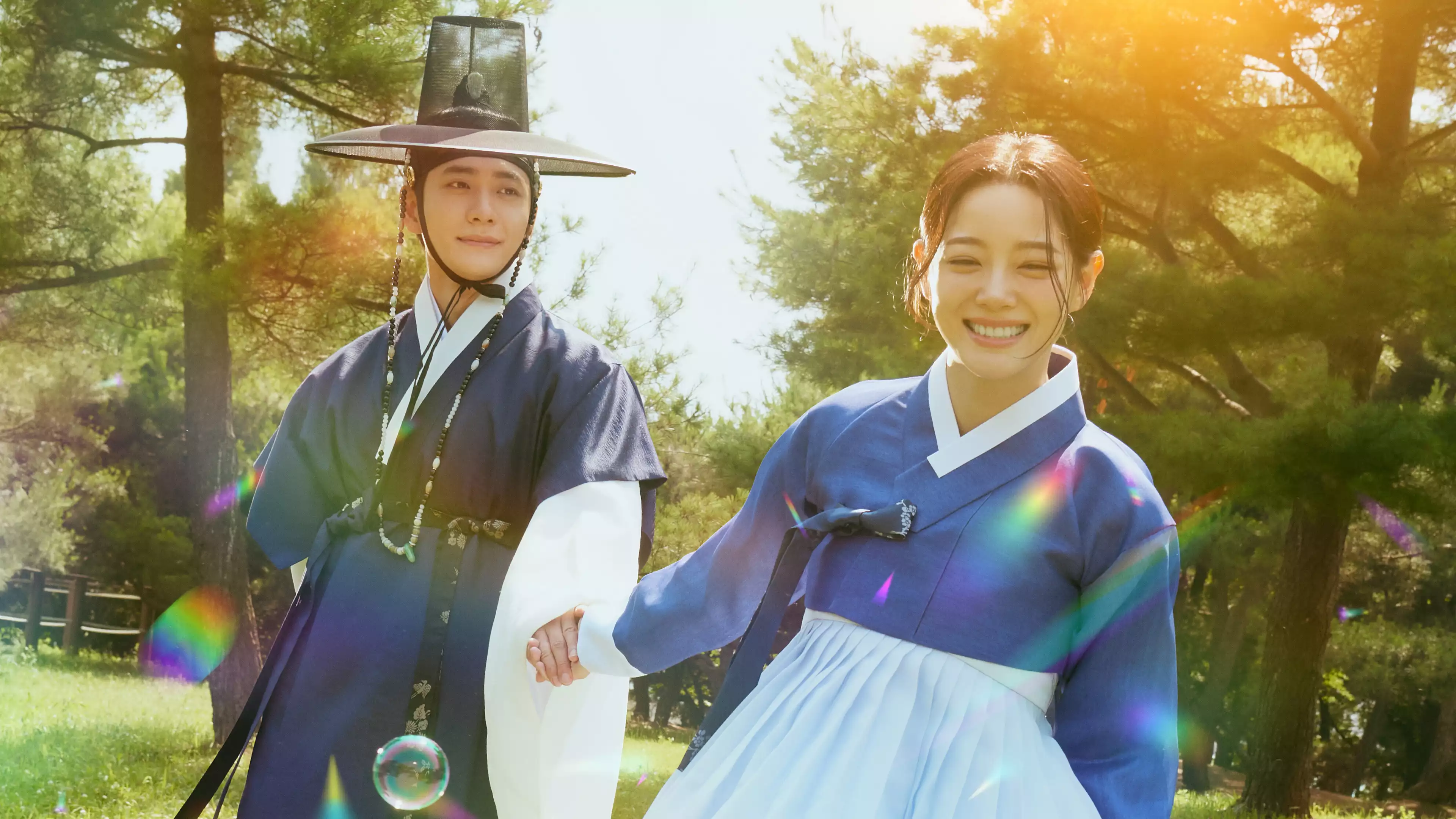 《月亮在江邊流淌》劇照