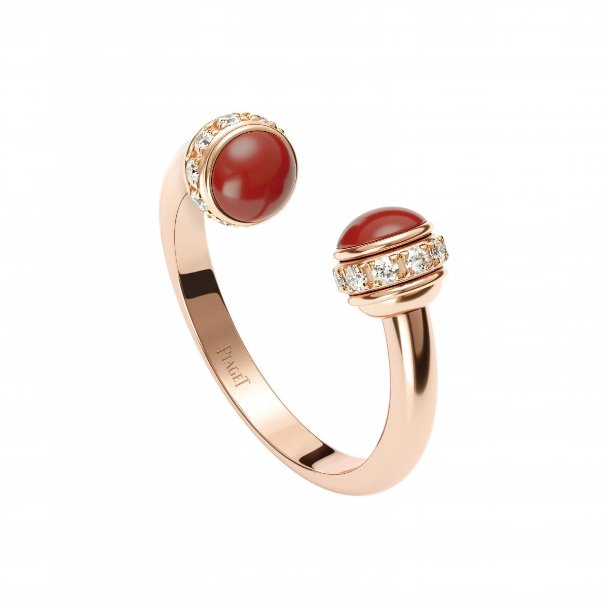 紅瑪瑙屬於玉髓的一種,常見條帶紋理。傳統文化中,紅瑪瑙被視為象徵保護與穩定的石材。對於情緒起伏明顯的牡羊來說,紅瑪瑙的意象在於穩定能量場,幫助在人際互動中維持耐性。男性佩戴時,可選擇單顆主石設計,展現沉穩質感;女性則可搭配金屬元素,平衡紅色的飽和度。若想在工作場合增加好人緣,紅瑪瑙手鍊或戒指是相對低調且耐看的選擇。其色調較石榴石溫潤,也更適合長時間配戴。