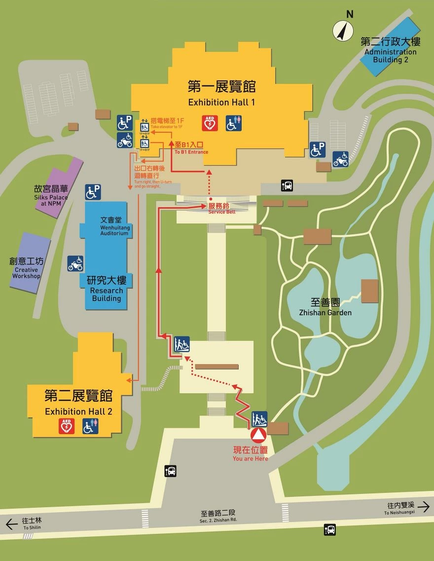 除了正館大廳的改造，台北故宮也將致力打造更便利、友善的「無障礙環境」，並於至善路入口興建全新的「無障礙通道」。此項工程將導入嶄新的入口綠意意象，不僅強化無障礙系統，也重新建構台北故宮的新門面。設計揉合故宮 Logo 標誌元素，並透過石材堆砌與遮蔽設計，提供轉乘民眾休息停留的空間，降低等待期間日曬或雨淋的可能性。