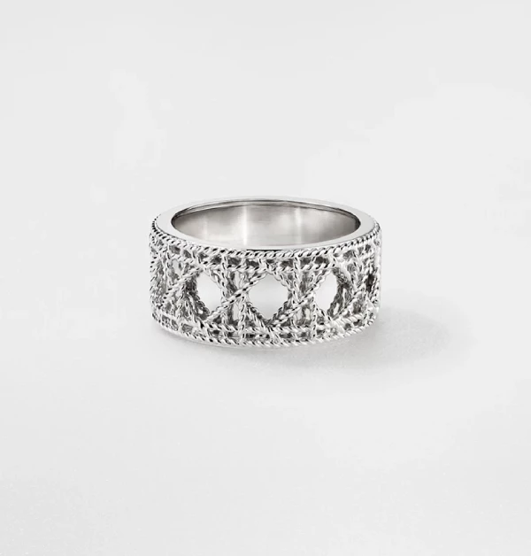 買白K金戒指保值嗎?16款白K金戒指推薦:Cortis趙雨凡同款、Tiffany、Cartier全整理