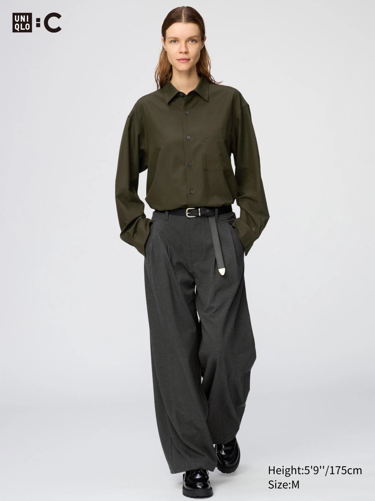 Uniqlo C 2026秋冬Easy Care柔軟休閒襯衫另一色款，免燙柔軟面料，俐落版型，換季疊穿好搭配。