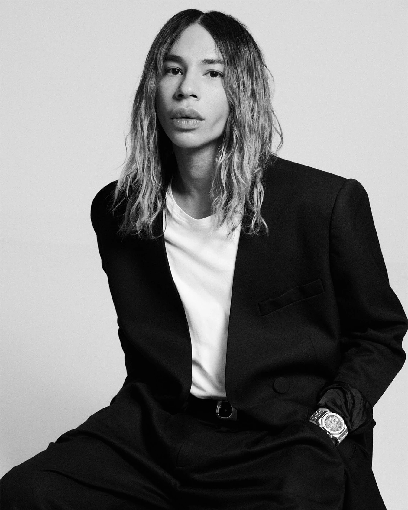前Balmain設計師Olivier Rousteing出任Rabanne新任創意總監，7月6日正式上任，將於11月發表pre-fall系列，2027年3月巴黎時裝週舉辦首場大秀。