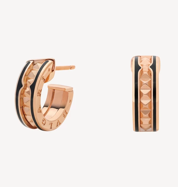 玫瑰金溫潤光澤與黑色陶瓷的俐落對比，讓日常造型既簡單又有個性，無論上班、約會或休閒穿搭都輕鬆駕馭，同時低調也充滿細節感。