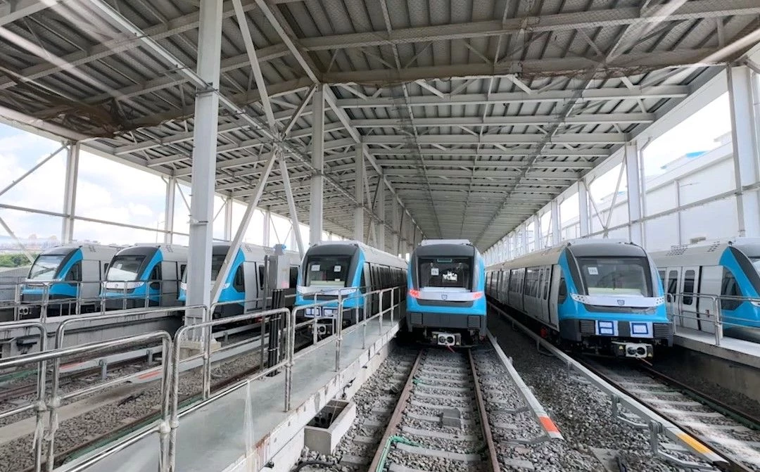新北捷運「八里線」共規劃 7 個上車地點，包括：V31 站（淡水區中正路二段與中正路一段 87 巷路口，可轉乘淡海輕軌二期 V25 站）、V32 站（八里區博物館路及忠孝路口）、V33 站（八里區博物館路及文昌路口）、V34 站（八里區商港三路及八里大道路口）、V35 站（八里區商港三路及商港八路口）、V36 站（八里區南港六路及商港一路口）、V37 站（八里區中山路三段及訊塘二路口）。
