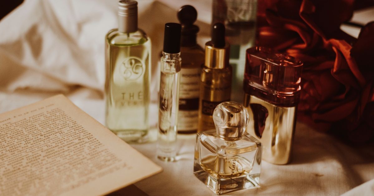 香水用了卻被同事嫌？香氛地雷、避坑指南：選對職場香氛，逆轉你的辦公室人緣！