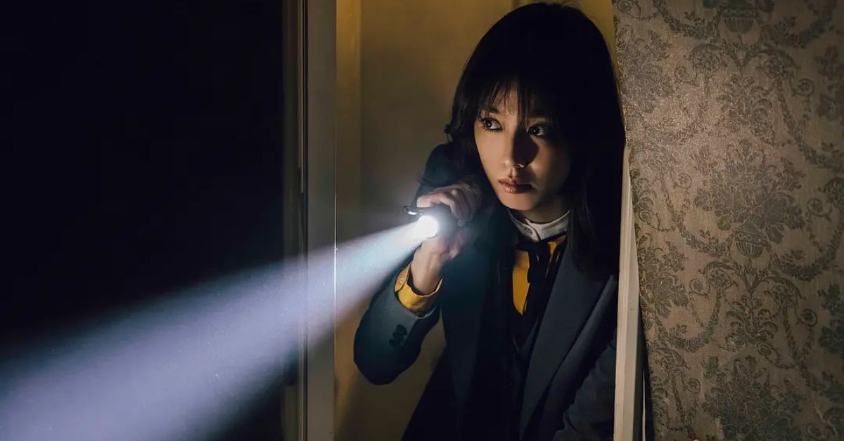 【塔羅占卜】鬼月總是心神不寧？選一張牌，測出你潛在的心理關卡