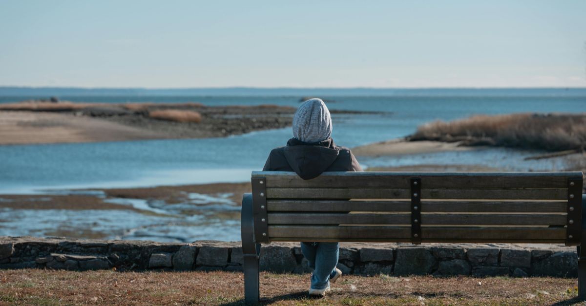 休息不只是睡覺！練習 3 個「深層放鬆」小技巧：減少內耗，找回面對生活變動的彈性