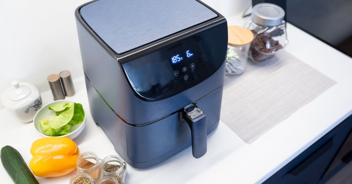 氣炸鍋用錯比油炸還毒！專家：沒開抽油煙機超傷肺，這4種食物、3種容器別亂放