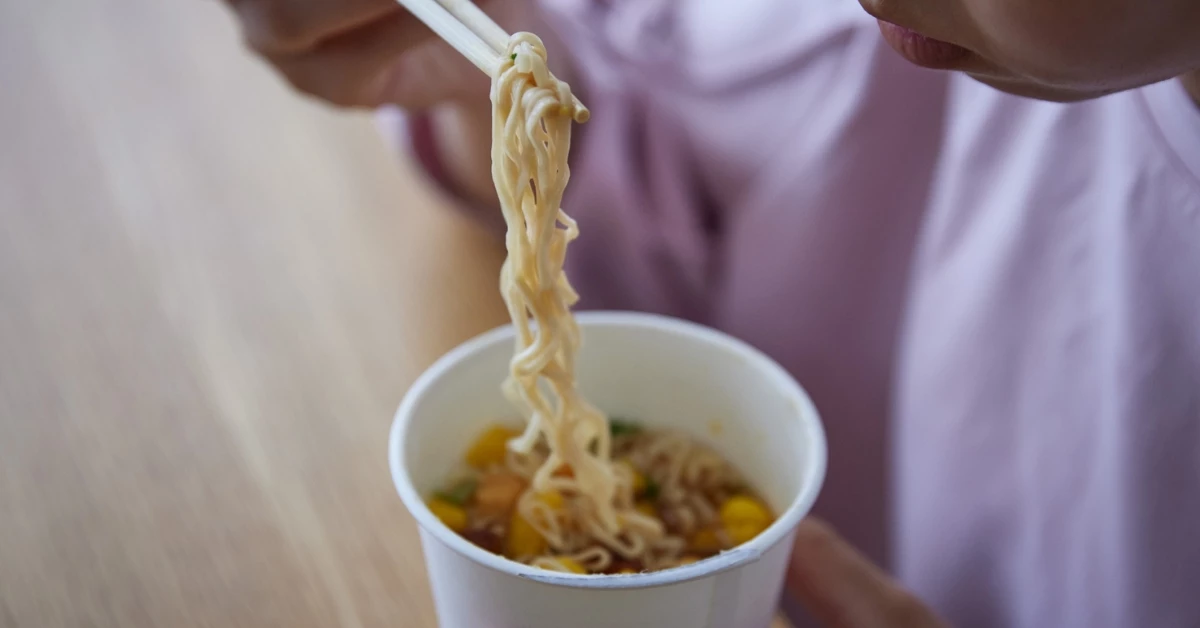 颱風囤糧別只買泡麵！營養師推薦6類耐放食材：12種蔬菜放得久又健康