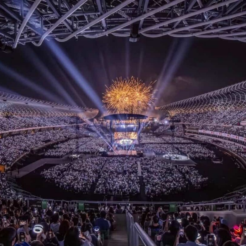 BTS、BLACKPINK、TWICE都選在世運主場館！「演唱會之都」高雄做對了什麼？