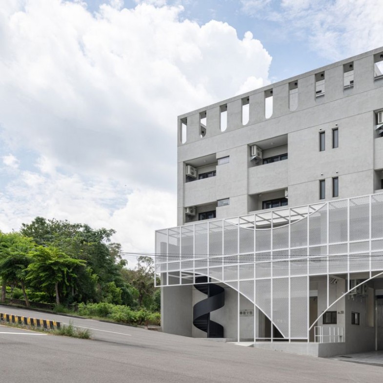 彰化「華宿文旅」獲外媒肯定！極簡建築立面，轉譯在地八卦窯語彙
