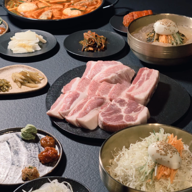金豬最強勁敵！首爾三大燒肉「囕盈豚」海外首店在台北，連BTS也造訪，排隊規則、必點一次看