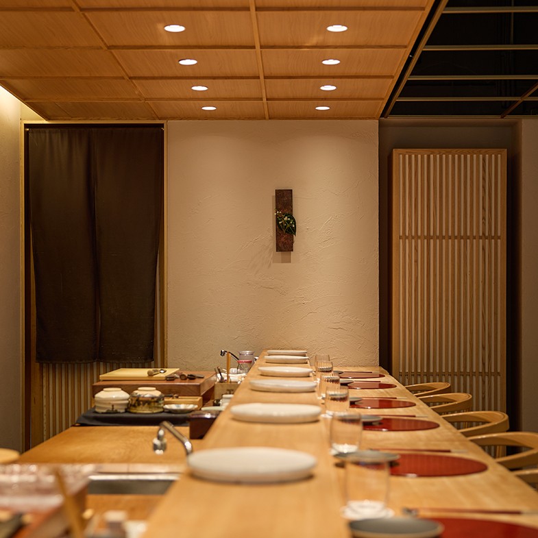 台北隱藏版日料「二階」藏身美術館二樓，春季新菜單用螢烏賊、渡蟹掀話題