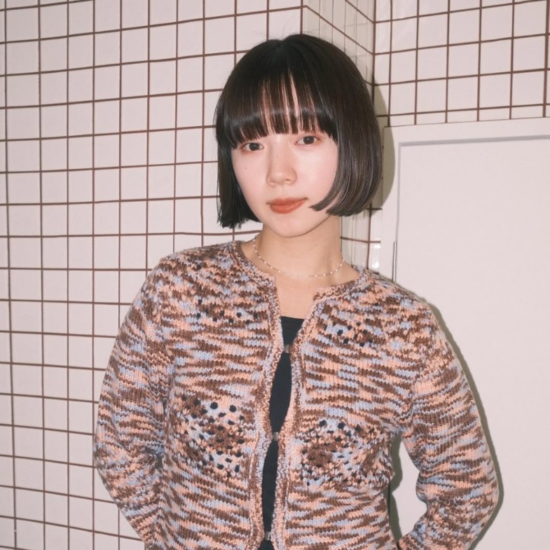 2026不用燙的短髮造型推薦22款！耳下鮑伯、一刀切、層次剪俐落有型