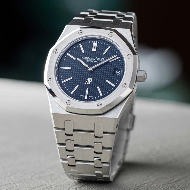 AP皇橡 X Swatch 全球瘋搶！皇家橡樹憑什麼紅超過 50 年？