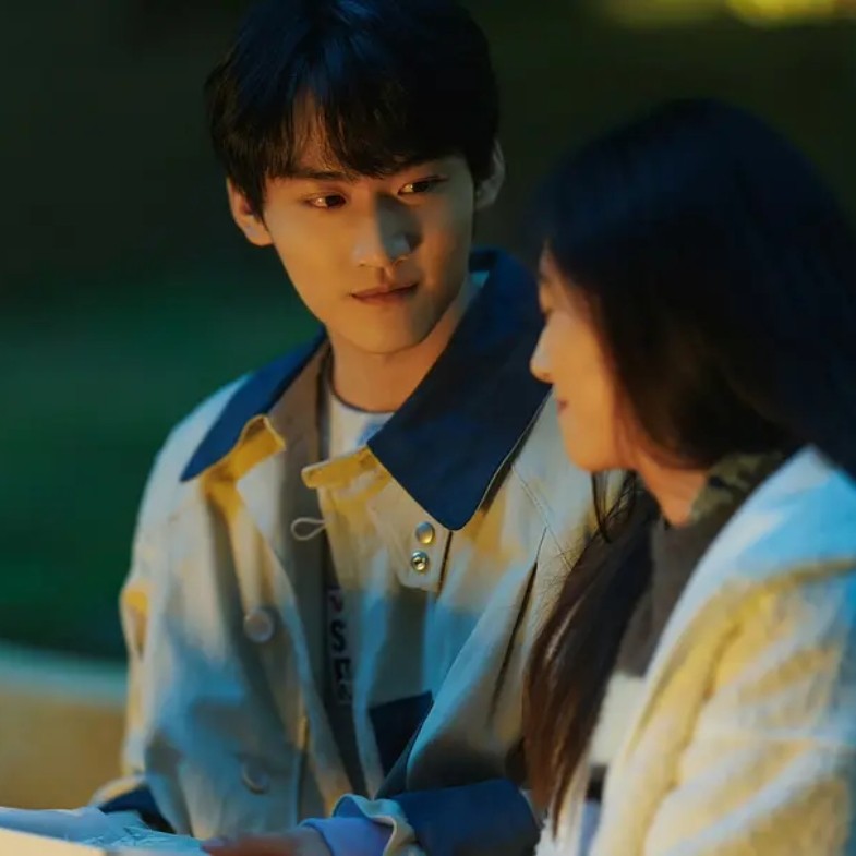 「男二給觀眾」陸韓劇推薦 10 部，線上看《軋戲》討論度飆升！