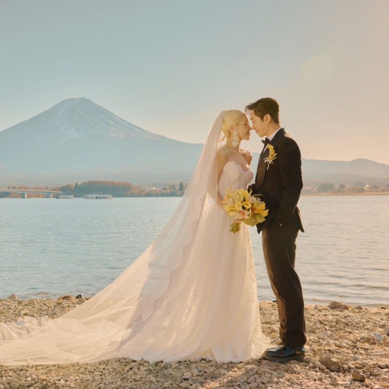 LuLu、陳漢典富士山婚照曝光！許瑋甯同門婚紗掀起熱議！
