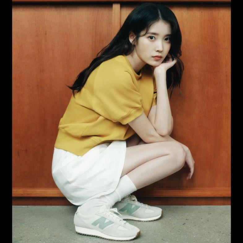 2026薄底鞋推薦Top 10：Onitsuka Tiger全新配色，IU同款是「這雙」