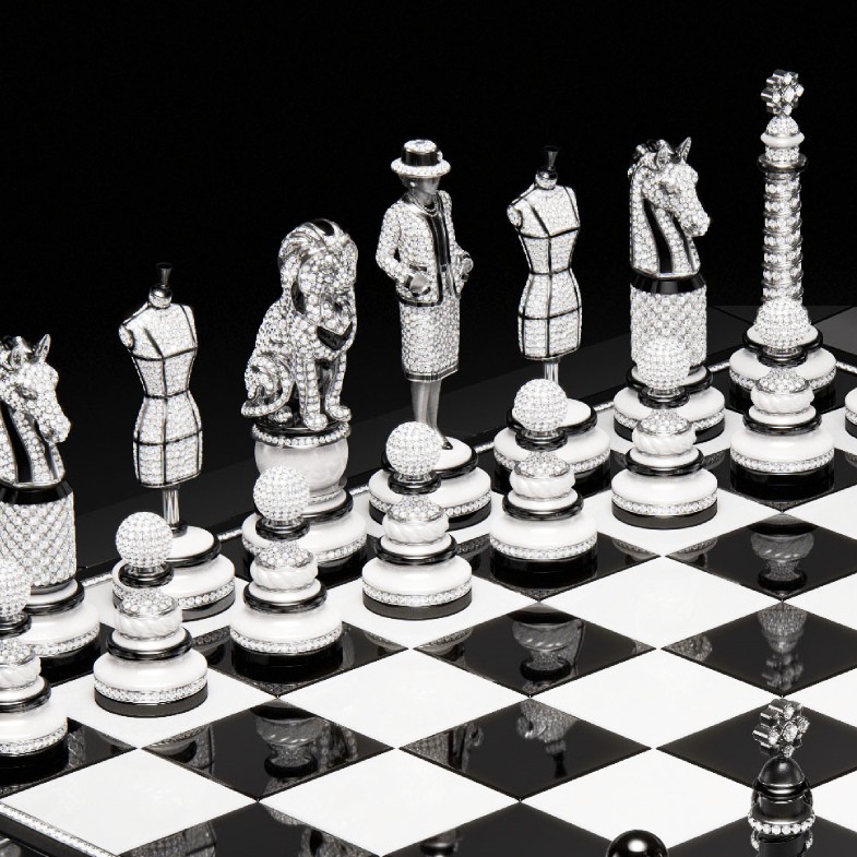 2026 W&W香奈兒把「西洋棋」變珠寶錶？J12迷你尺寸回歸、山茶花刺繡錶細節美瘋，5大亮點全收錄
