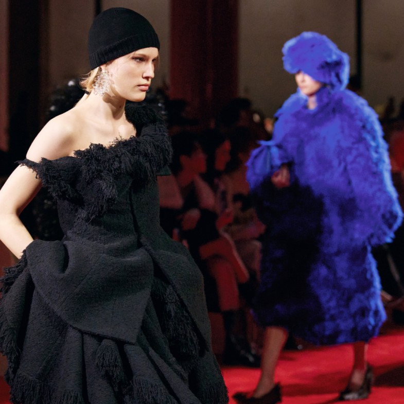 舒淇、Stray Kids I.N現場見證！解碼Bottega Veneta 2026秋冬：柔化結構與無性別美學如何重塑編織神話