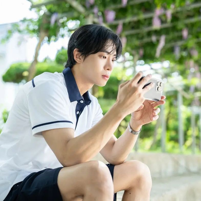 寧可課金買裝備，也不換破衣服的星座TOP4：水瓶價值觀怪，「這星座」覺得精神世界的富足比肉體重要