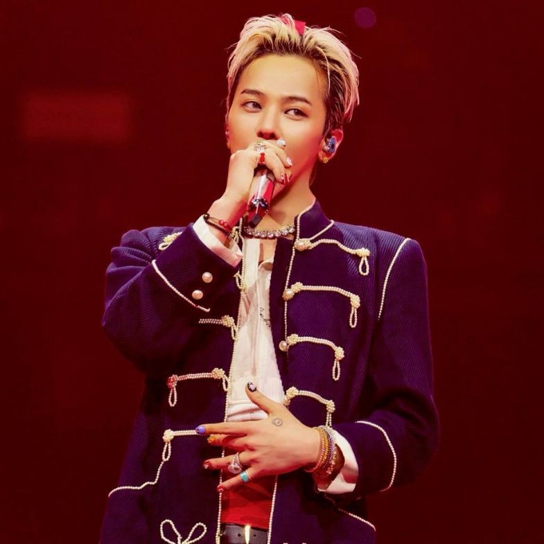 當年少女變媽媽！GD 演唱會首創「托兒所」，媽媽粉笑中帶淚：「終於能安心看歐巴」