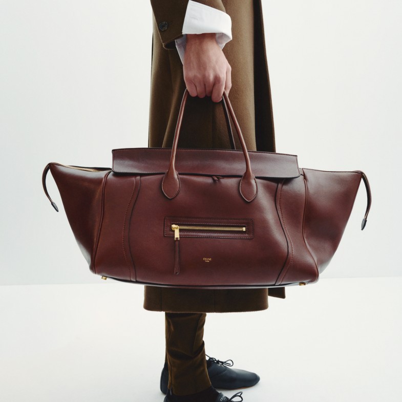 BTS金泰亨示範Celine全新囧臉包！2026春季必買包款推薦Top 5