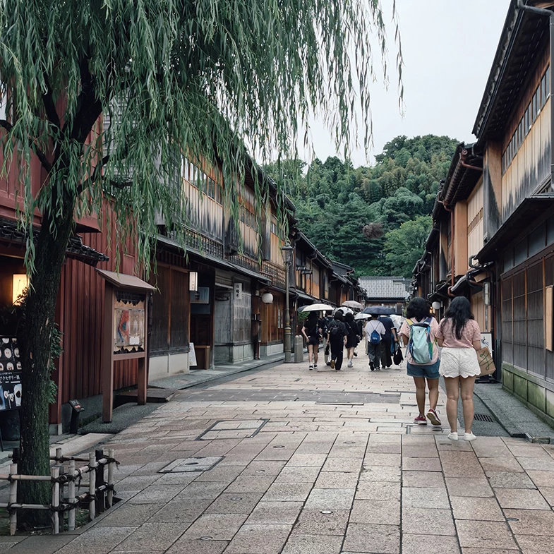 高雄機場航線增班！石川縣10大景點推薦：日本最靈愛情神社之一、在地人最愛去「這裡」｜Bella出國去