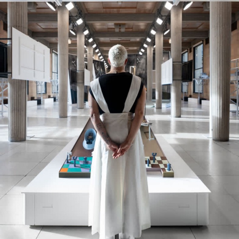 Miu Miu營收持續上揚！二度參加巴黎巴塞爾藝術展，預告品牌下一個成長關鍵！