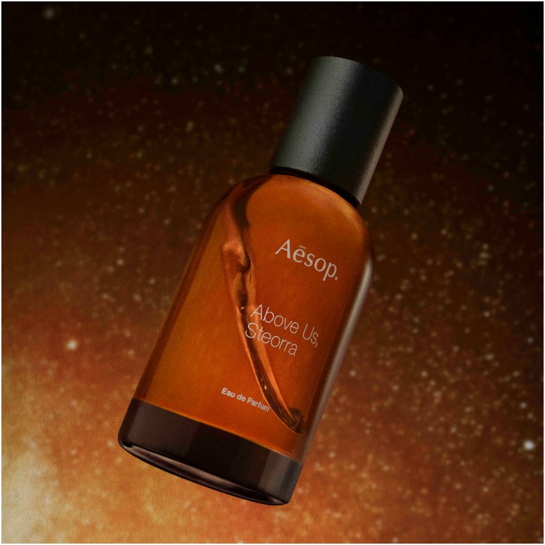 Aesop首款琥珀調香水「蒼穹之上．引」登場！星空為靈感，揭露現代人內心真實渴望
